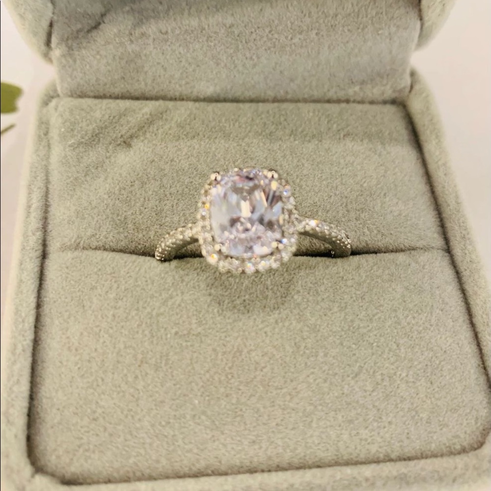 Cushion Cut Halo 925 Ring